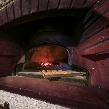B&B Il Grottino Di Assergi Ngoại thất bức ảnh