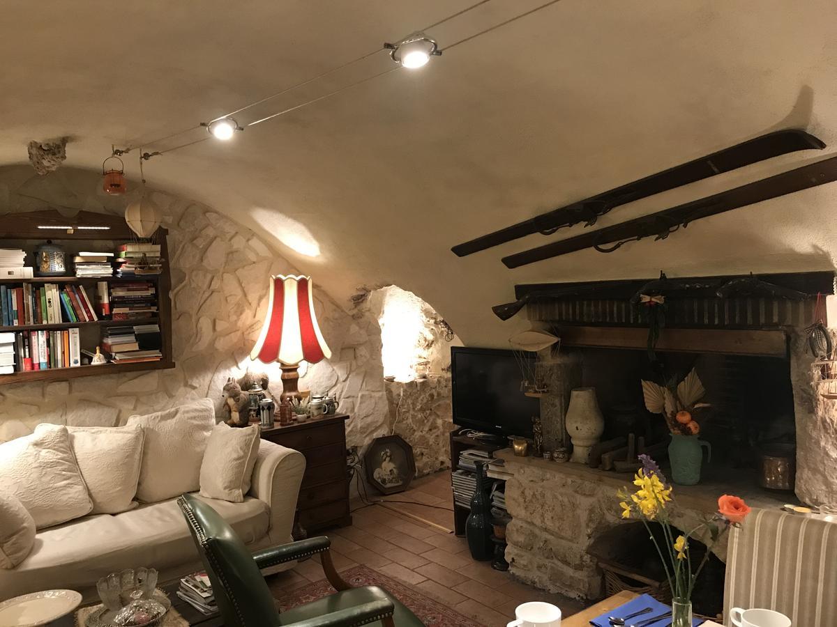 B&B Il Grottino Di Assergi Ngoại thất bức ảnh